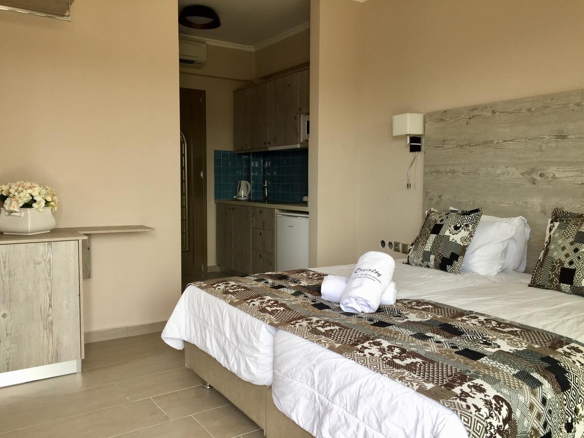 Royalty Suites Loft Nikiti  Extérieur photo