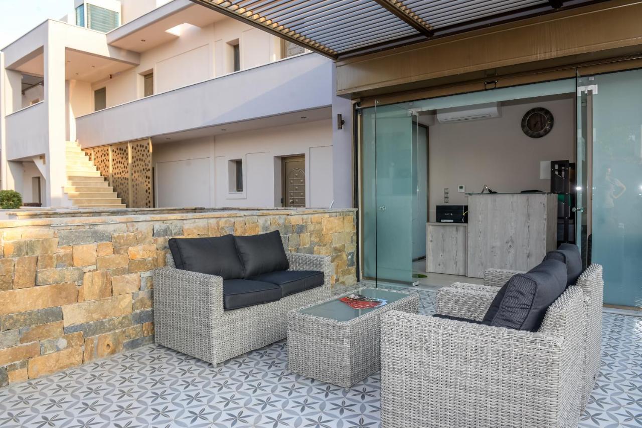 Royalty Suites Loft Nikiti  Extérieur photo
