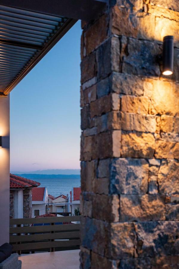 Royalty Suites Loft Nikiti  Extérieur photo